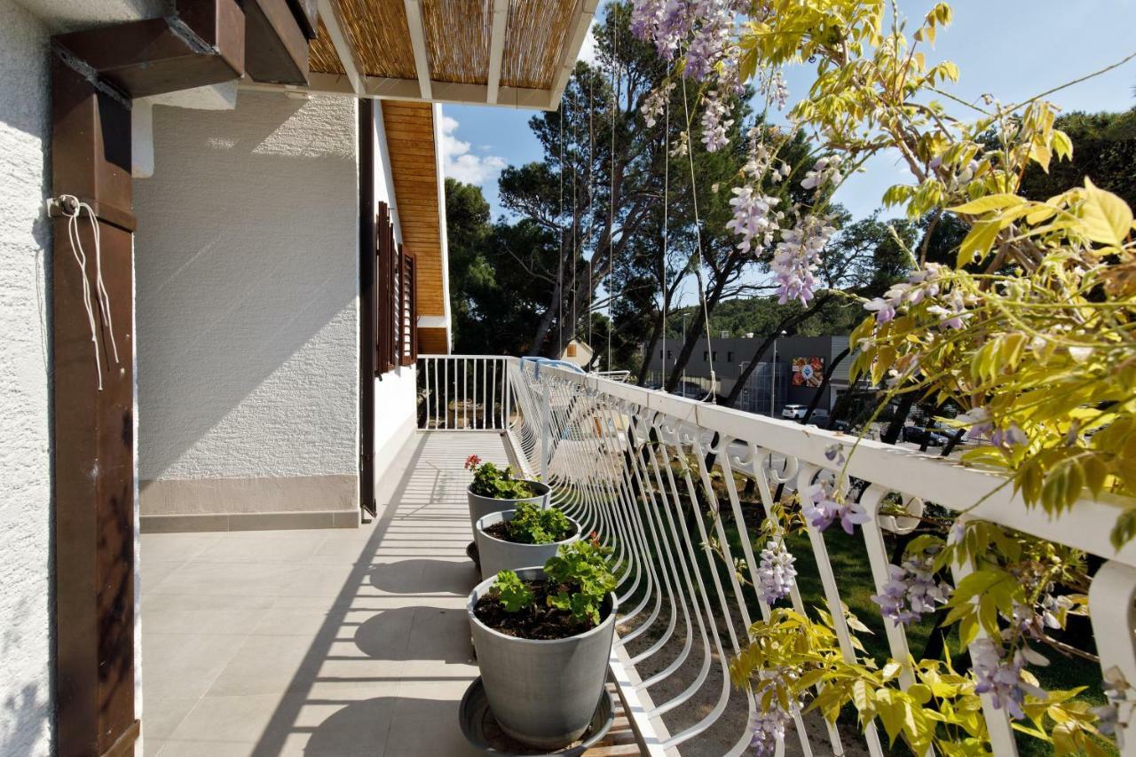 Apartment & Rooms Nugal Makarska Exterior foto